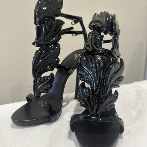 Giuseppe Zanotti Cruel Winged Heels - Picture 2 of 6